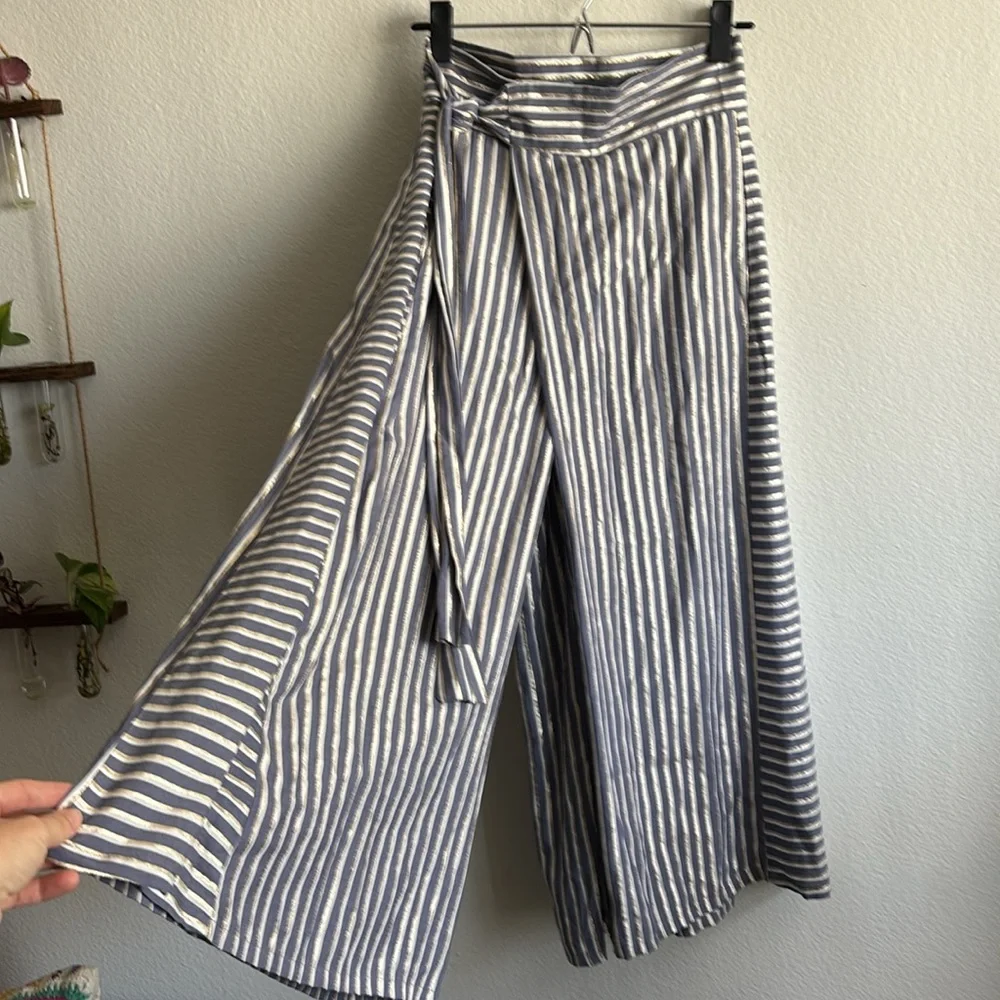 Anthropologie Eva Franco Blue White and Gold Striped Wide Leg Pants Size 0 - Picture 3 of 8
